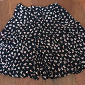 Brandy Melville Floral skirt small